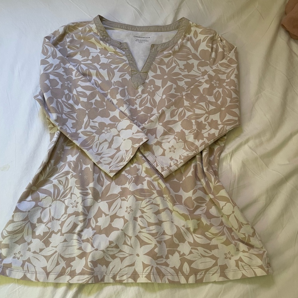 Charter Club Floral Beige and White Top size large